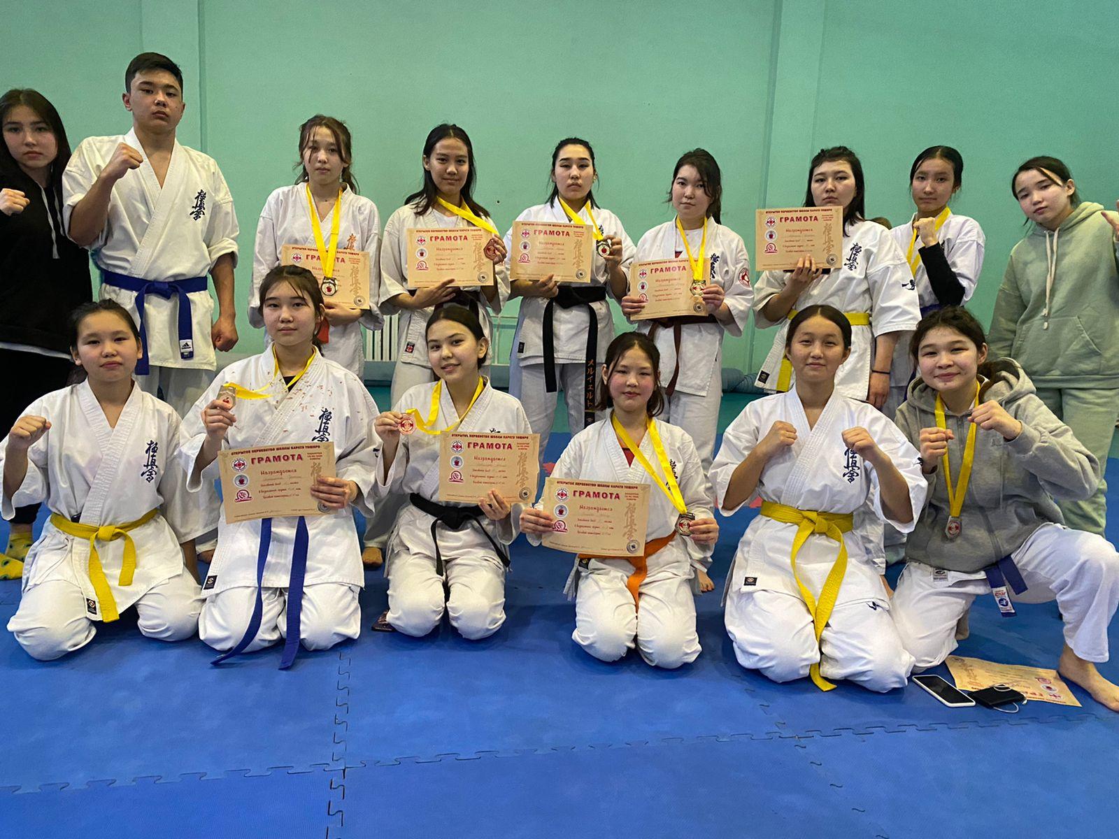 КАРАТЭ-ден Алматы қаласының турнирінде 152  мектеп- гимназиясының оқушылары.