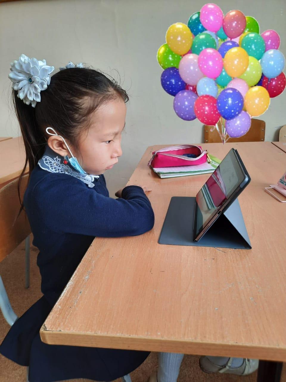 Қазақстандық "Родник"  қоғамдық қорымен бірлесе отырып  "өзге тілдің бәрін біл, өз тіліңді құрметте "  тақырыбында шет ел азаматтары балаларымен және ынталы топ оқушыларын орыс тіліне үйрету мақсатында қосымша сабақтар жүргізілуде.