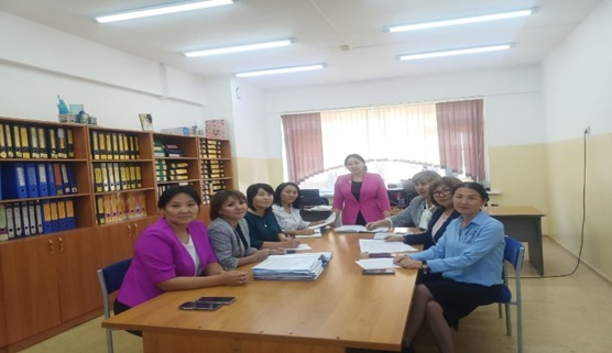 Әдіс бірлестік жетекшілерімен өткізілген әдістемелік көмек